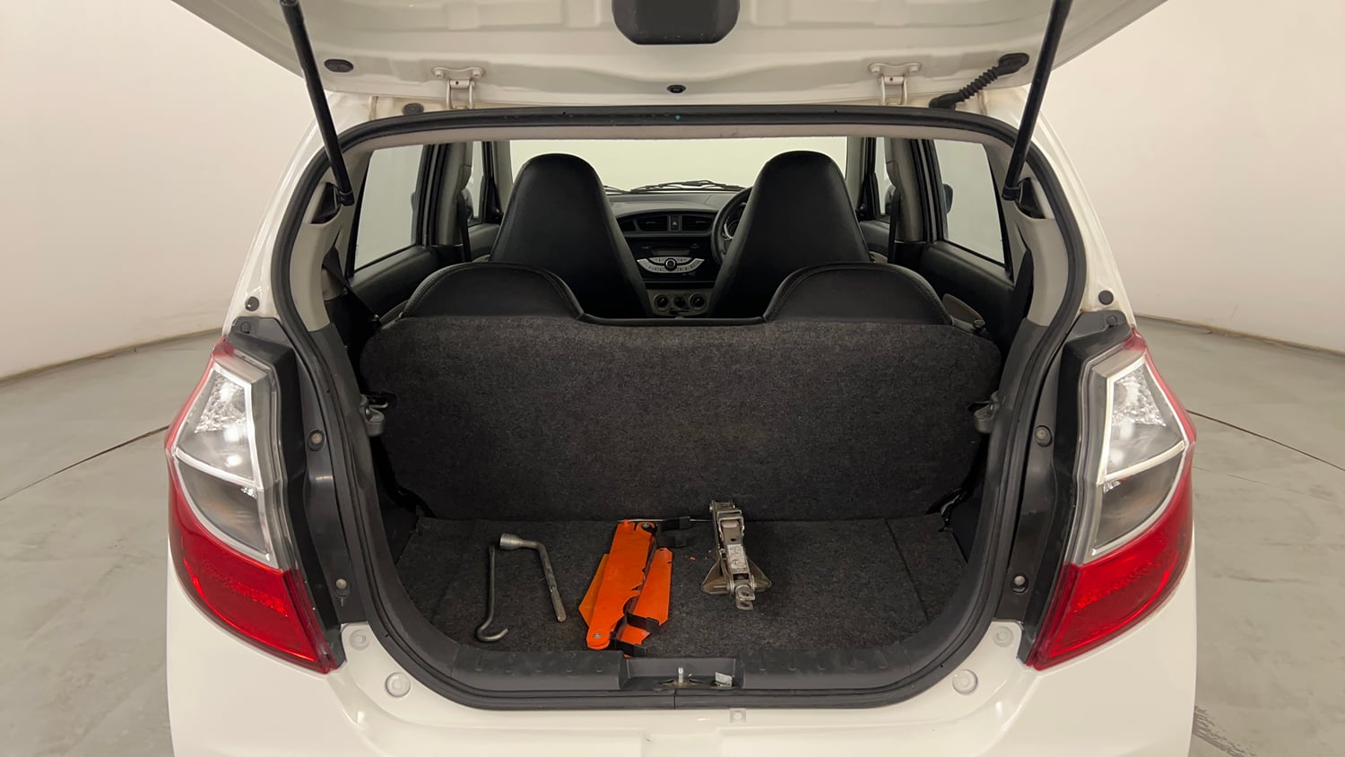 Used 2016 Maruti Suzuki Alto K10 VXi Petrol Manual interior DICKY INSIDE VIEW