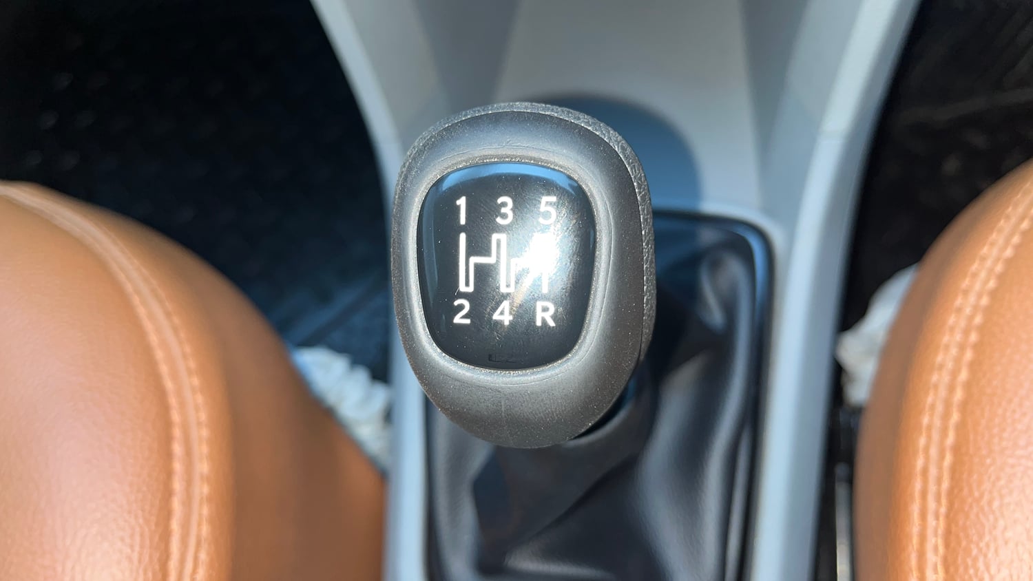 Used 2021 Tata Tiago XZ Plus Petrol Manual interior GEAR  KNOB VIEW