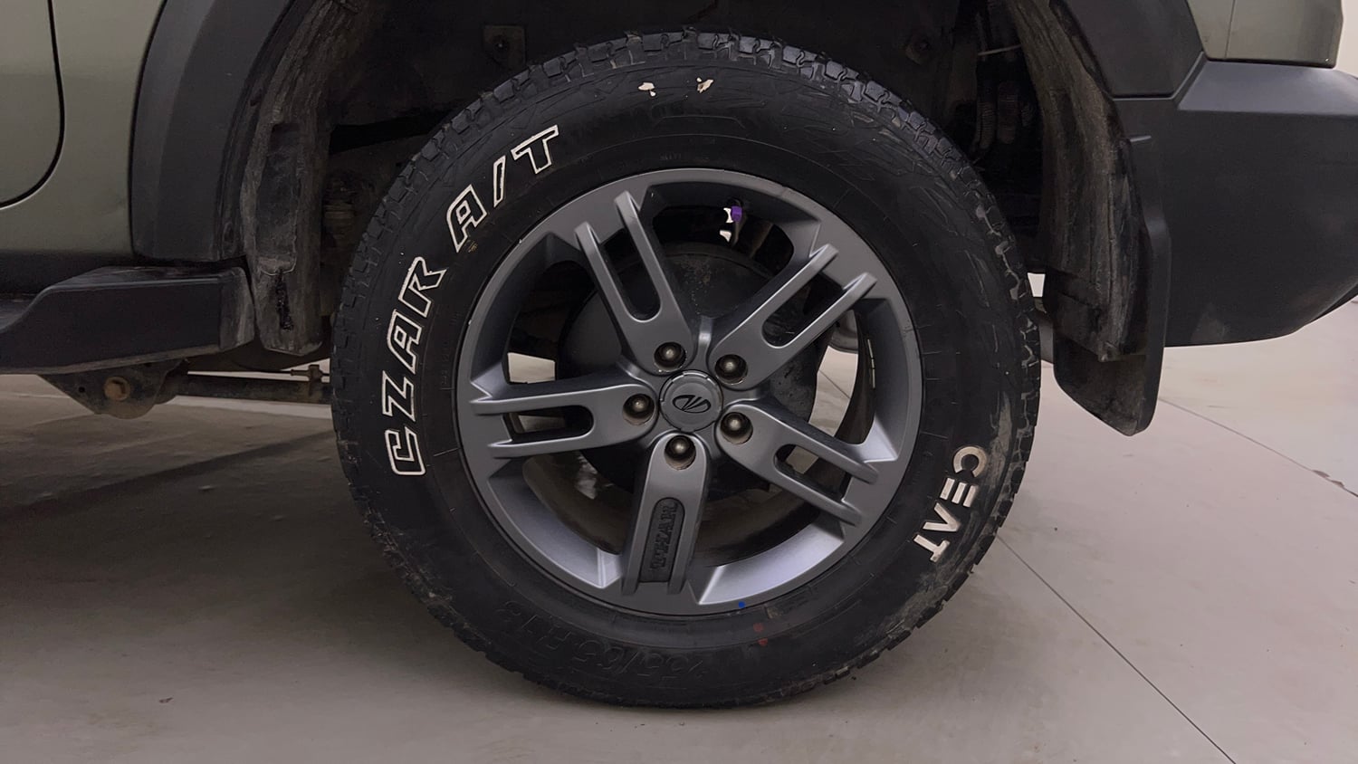 Used 2021 mahindra Thar LX Hard Top Petrol MT 4WD Petrol Manual tyres LEFT REAR TYRE RIM VIEW