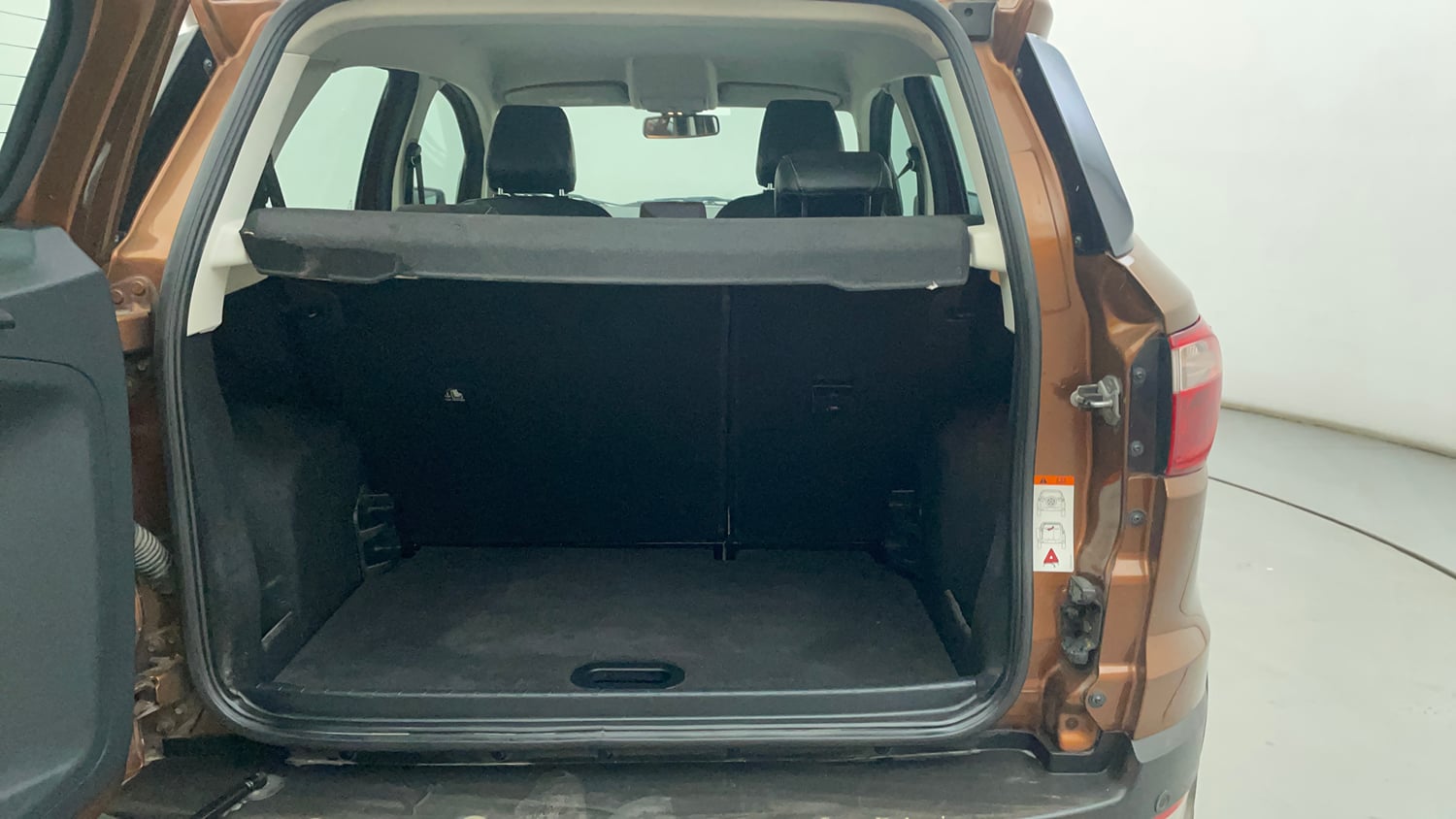 Used 2019 Ford EcoSport Titanium + 1.5L TDCi Diesel Manual interior DICKY INSIDE VIEW