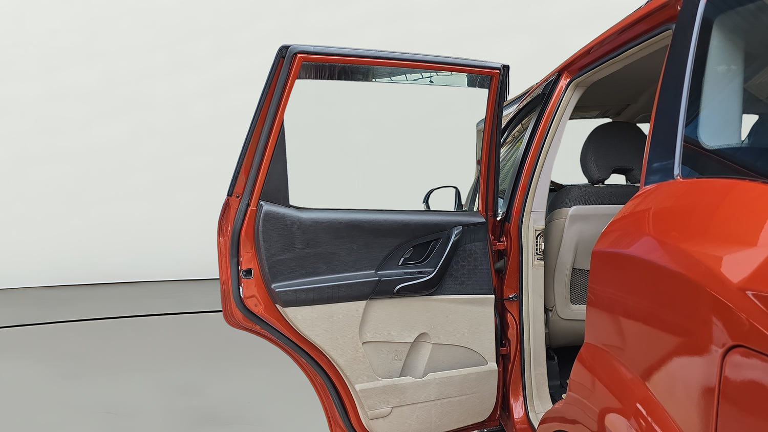 Used 2017 Mahindra XUV500 W4 Diesel Manual interior LEFT REAR DOOR OPEN VIEW