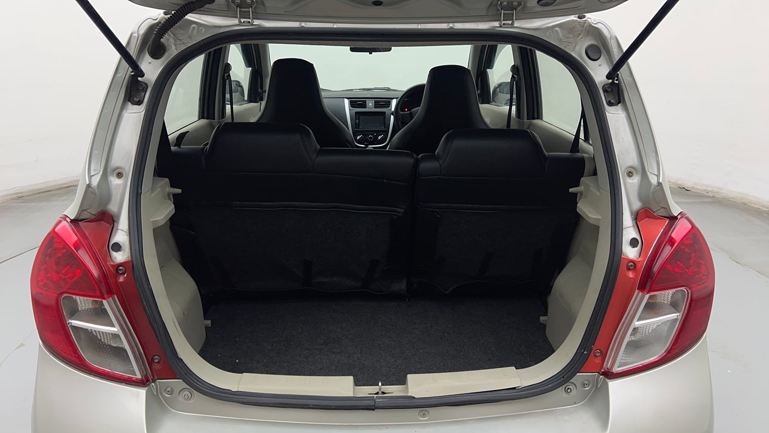 Used 2017 Maruti Suzuki Celerio VXi Petrol Manual interior DICKY INSIDE VIEW