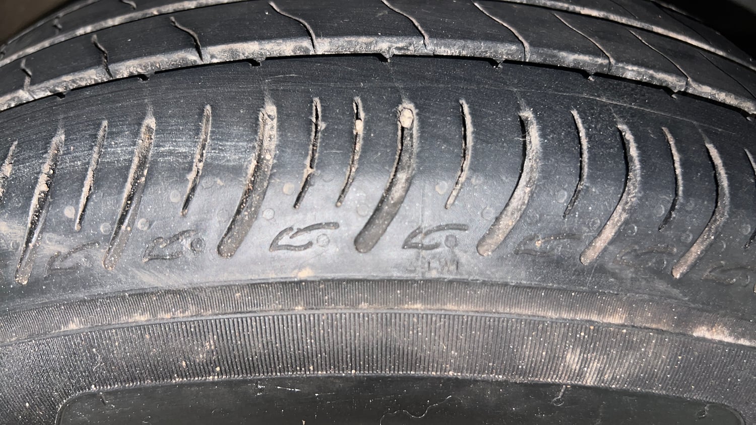 Used 2014 Toyota Etios G Petrol Manual tyres RIGHT FRONT TYRE TREAD VIEW