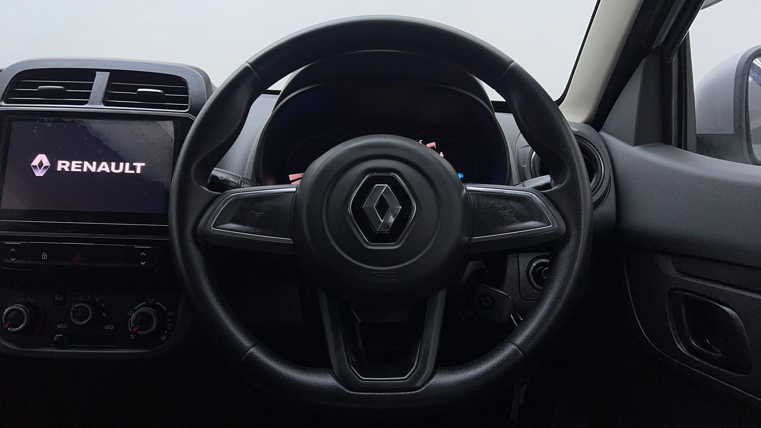 Used 2022 Renault Kwid RXT 1.0 (O) Petrol Manual interior STEERING VIEW