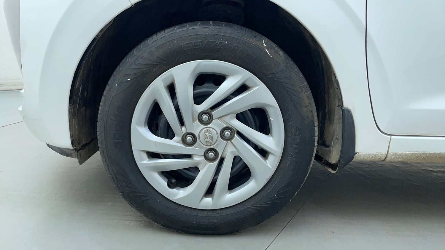 Used 2022 Hyundai Grand i10 Nios Magna 1.2 Kappa VTVT Petrol Manual tyres LEFT FRONT TYRE RIM VIEW