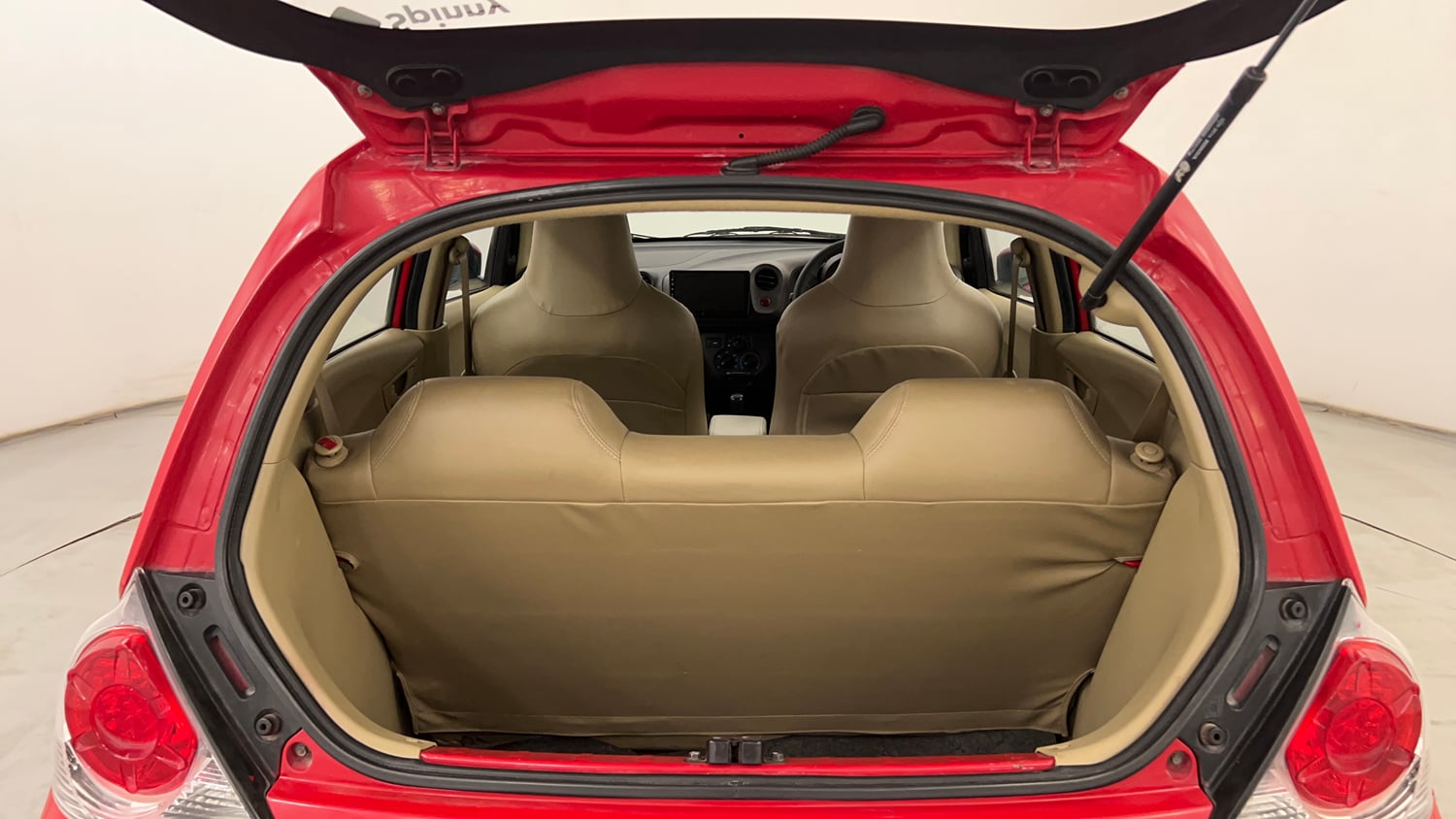 Used 2014 Honda Brio EX MT Petrol Manual interior DICKY INSIDE VIEW