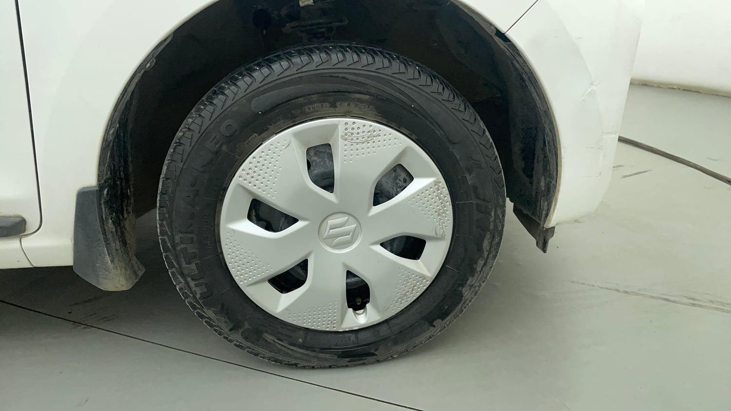 Used 2023 Maruti Suzuki Alto K10 VXi S-CNG Cng Manual tyres RIGHT FRONT TYRE RIM VIEW