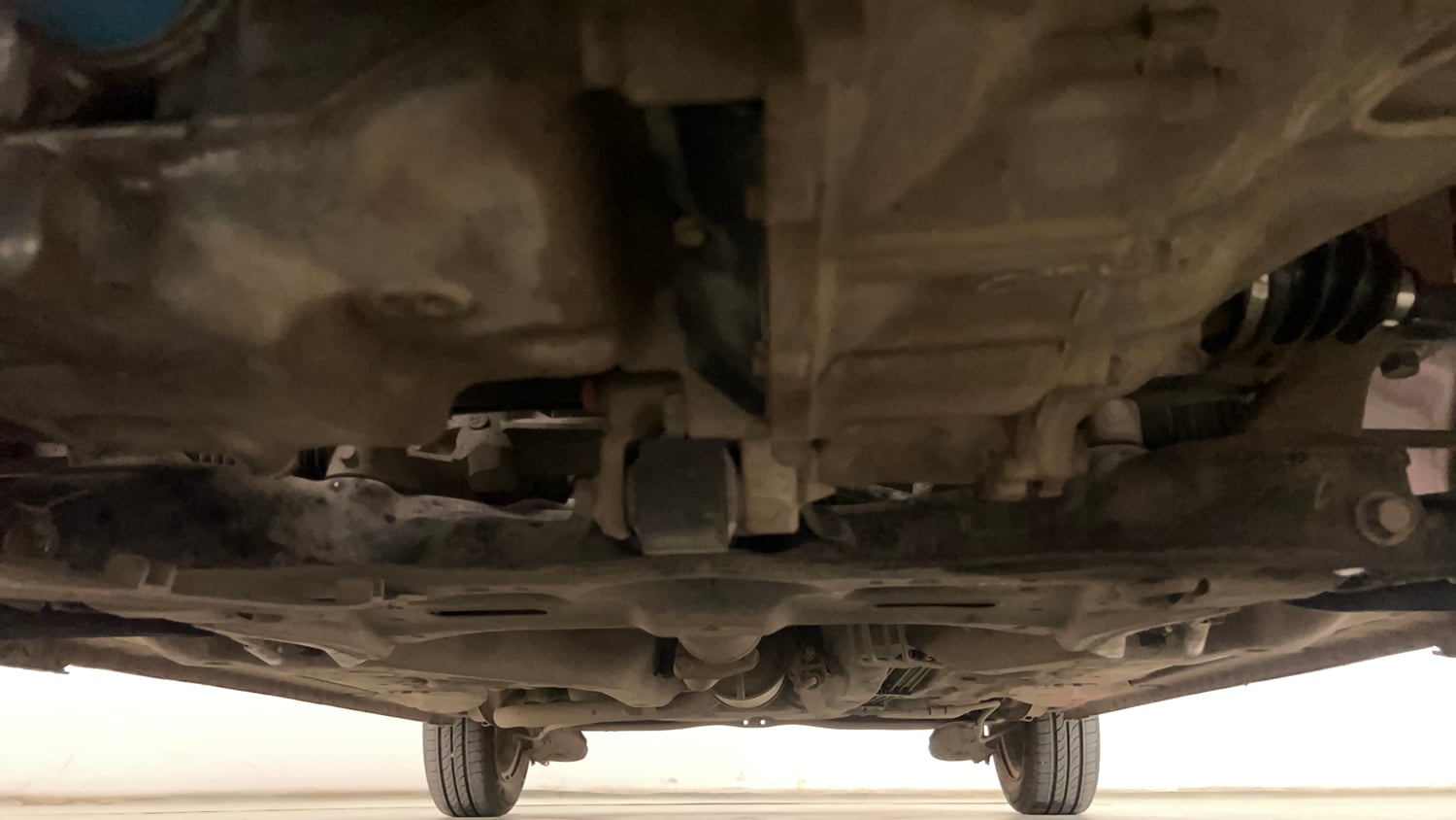 Used 2014 Honda Brio EX MT Petrol Manual extra FRONT LEFT UNDERBODY VIEW