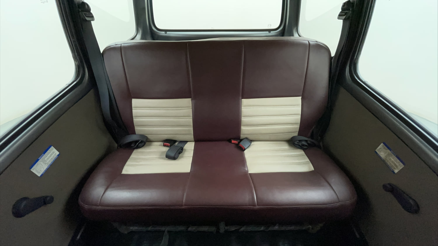 Used 2015 Maruti Suzuki Eeco 5 STR WITH A/C+HTR Petrol Manual interior REAR SEAT CONDITION VIEW