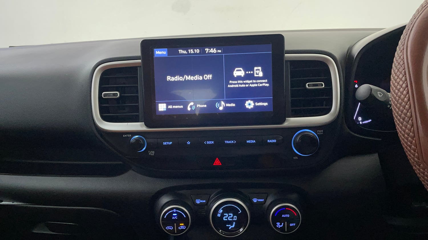 Used 2022 Hyundai Venue SX 1.5 CRDi Diesel Manual interior MUSIC SYSTEM & AC CONTROL VIEW