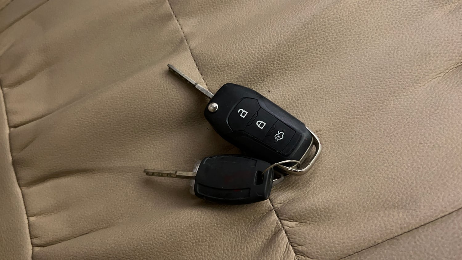 Used 2016 Ford Figo Aspire Titanium1.5 TDCi Diesel Manual extra CAR KEY VIEW