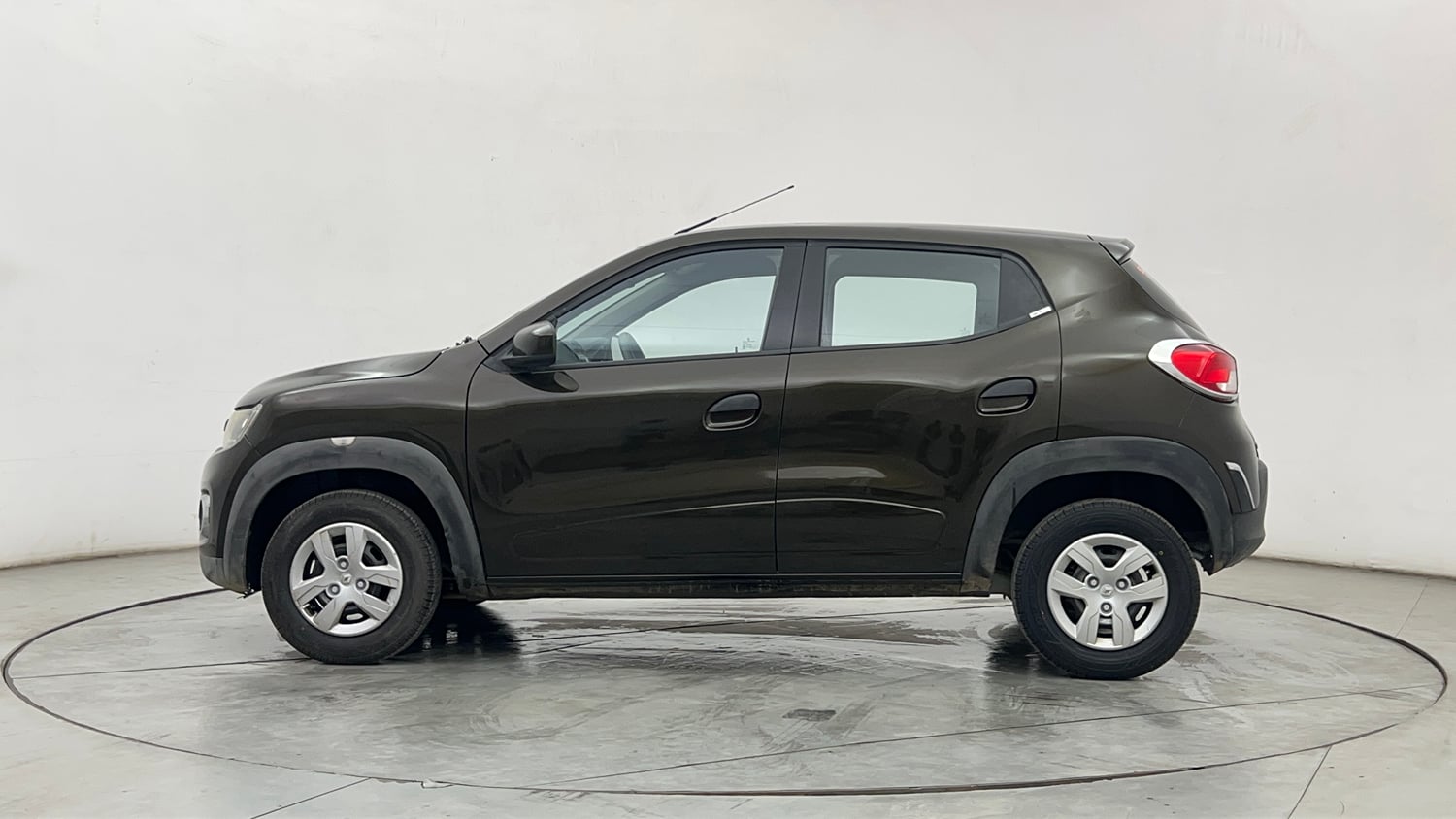 Used 2016 Renault Kwid RXL Petrol Manual exterior LEFT SIDE VIEW