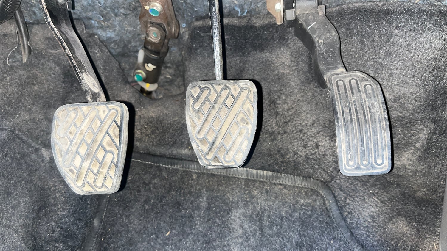 Used 2016 Datsun GO T Petrol Manual interior PEDALS VIEW