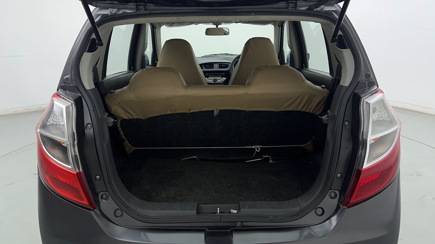Used 2017 Maruti Suzuki Alto K10 VXi Petrol Manual interior DICKY INSIDE VIEW