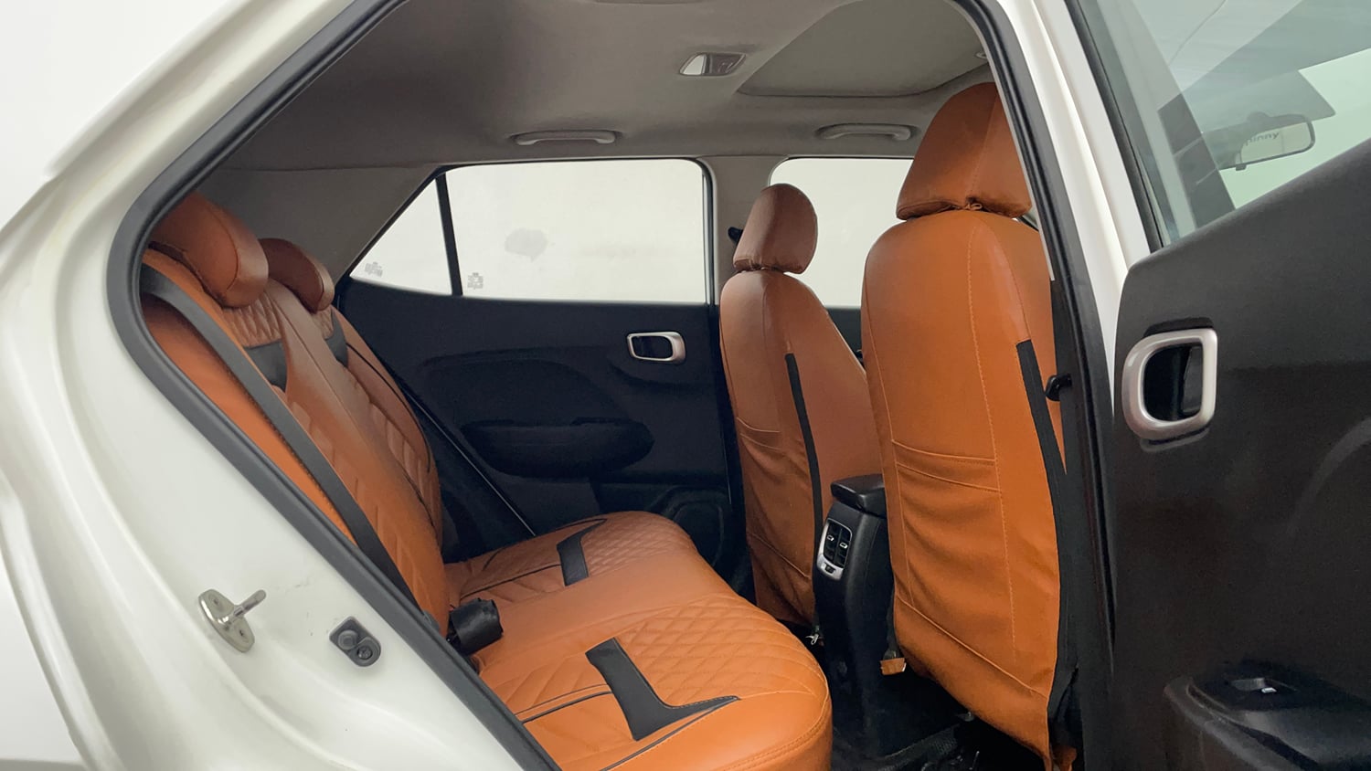 Used 2022 Hyundai Venue SX 1.5 CRDi Diesel Manual interior RIGHT SIDE REAR DOOR CABIN VIEW