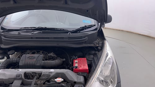 Used 2015 Hyundai Eon 1.0 Kappa Magna + Petrol Manual engine ENGINE LEFT SIDE HINGE & APRON VIEW