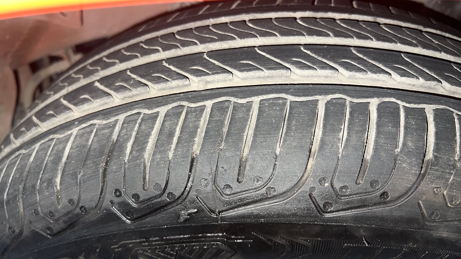 Used 2017 Honda Jazz V AT Petrol Petrol Automatic tyres LEFT REAR TYRE TREAD VIEW