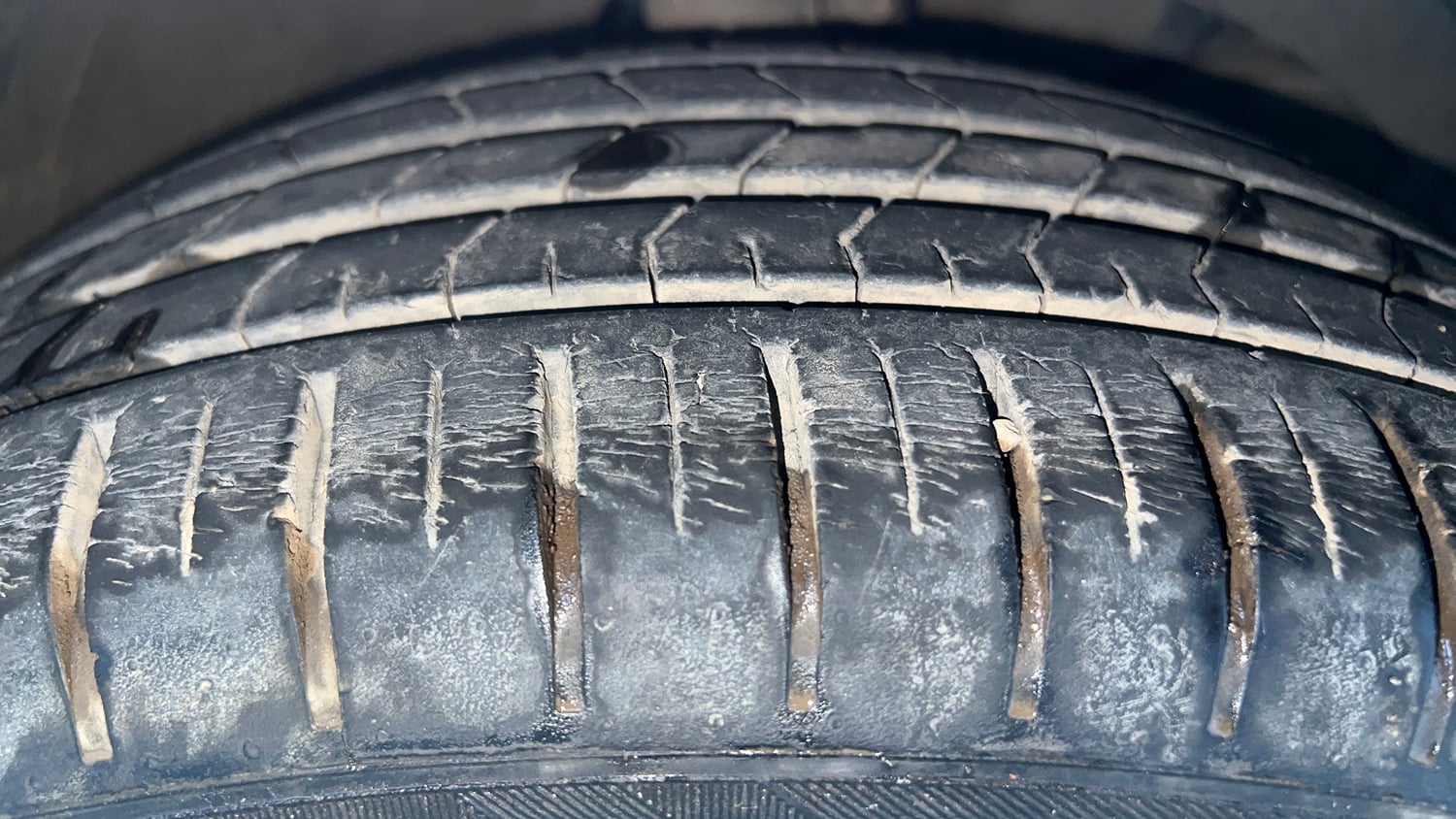 Used 2022 Maruti Suzuki Baleno Alpha MT Petrol Manual tyres RIGHT FRONT TYRE TREAD VIEW