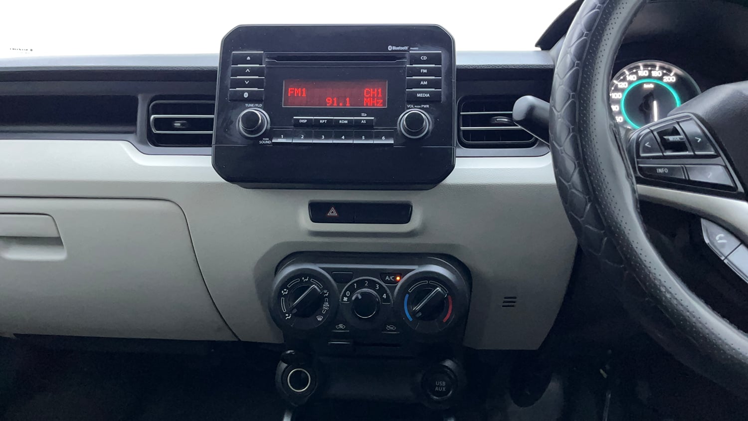 Used 2022 Maruti Suzuki Ignis Delta 1.2 AMT Petrol Automatic interior MUSIC SYSTEM & AC CONTROL VIEW