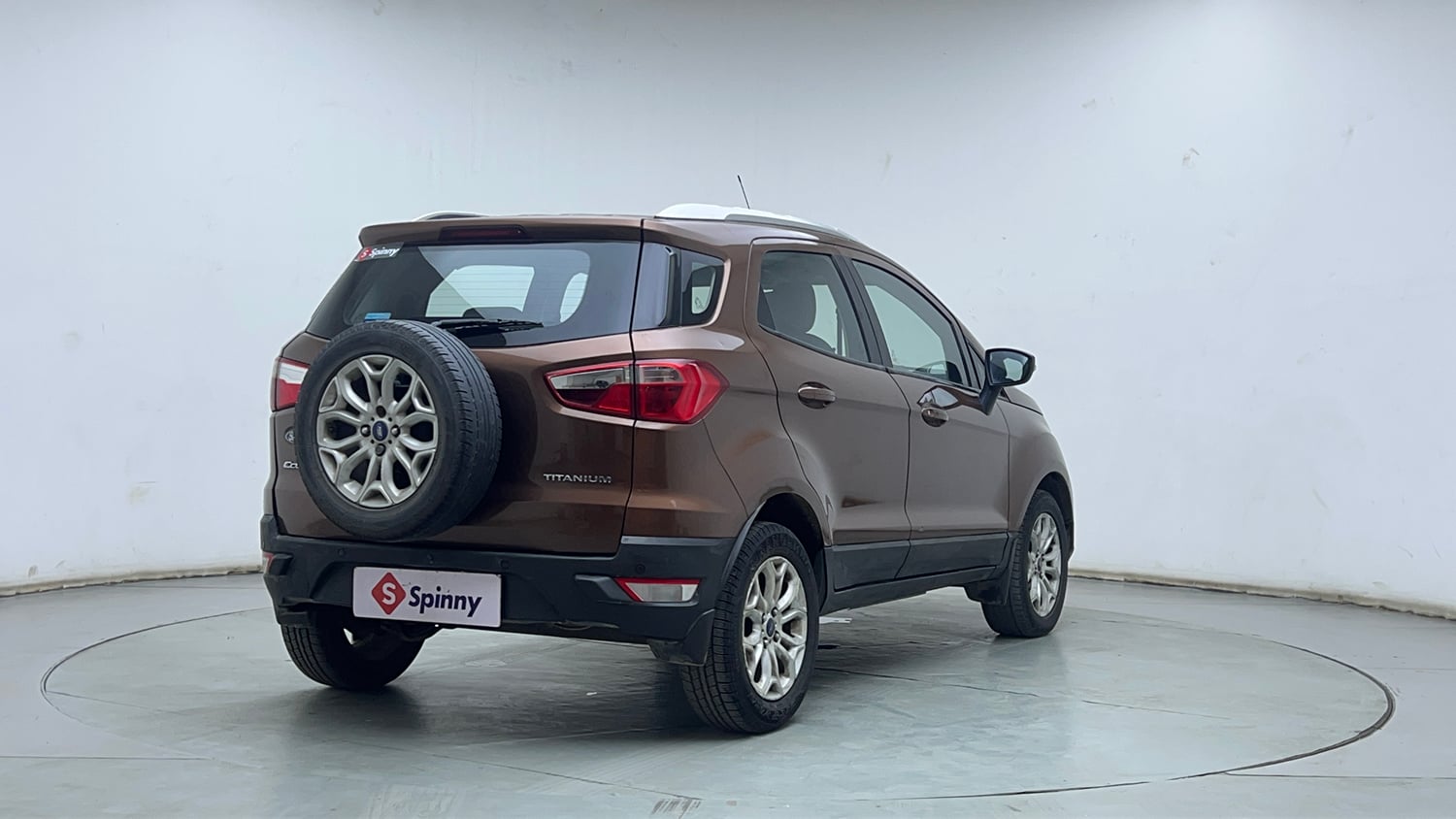 Used 2016 Ford EcoSport Titanium 1.5L Ti-VCT AT Petrol Automatic exterior RIGHT REAR CORNER VIEW