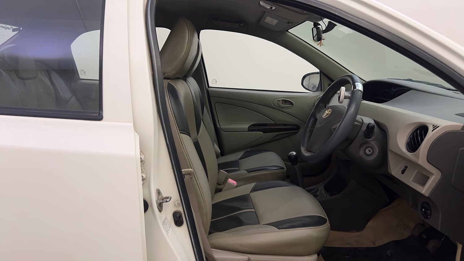 Used 2014 Toyota Etios G Petrol Manual interior RIGHT SIDE FRONT DOOR CABIN VIEW