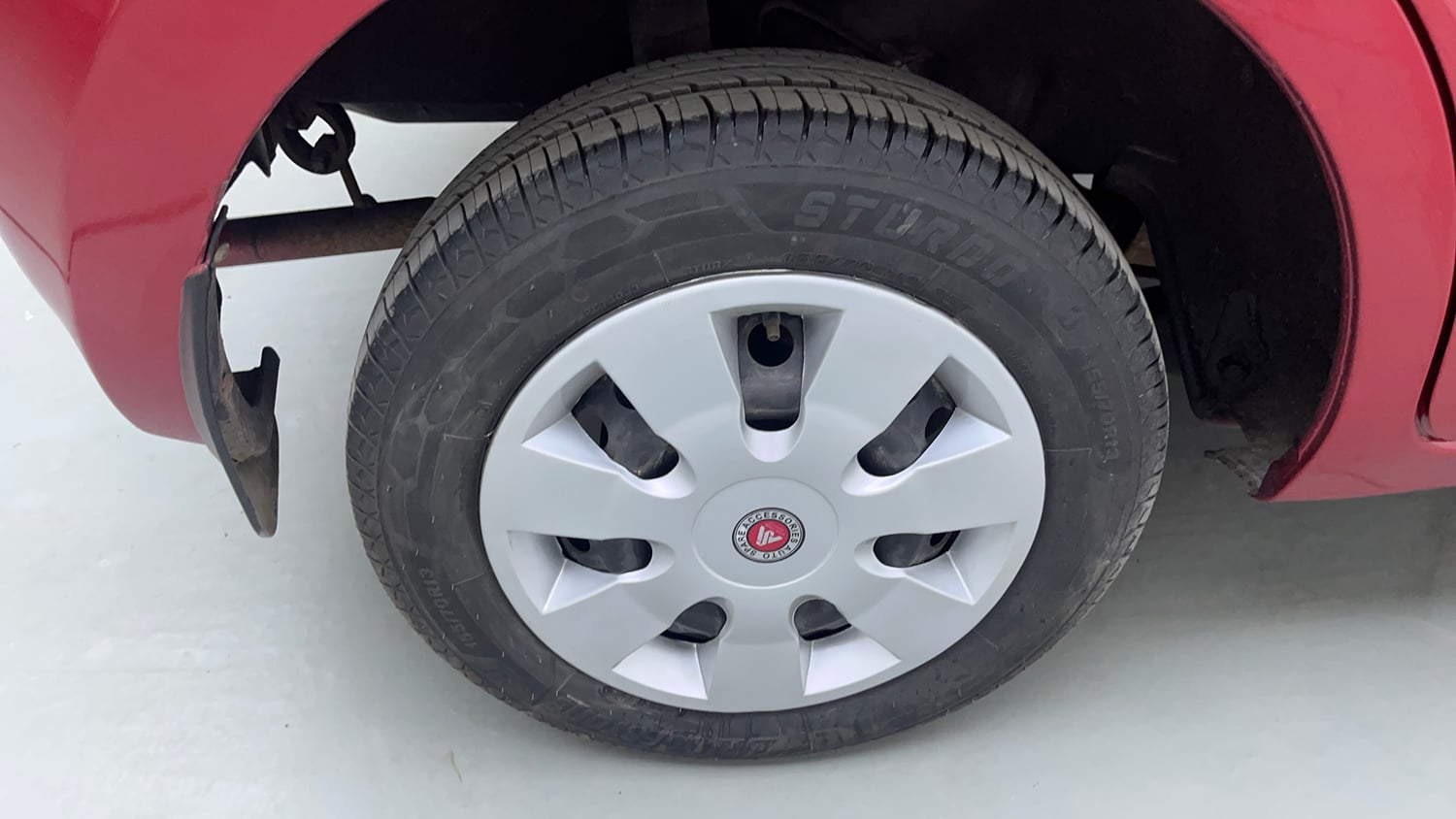 Used 2016 Datsun GO T Petrol Manual tyres RIGHT REAR TYRE RIM VIEW