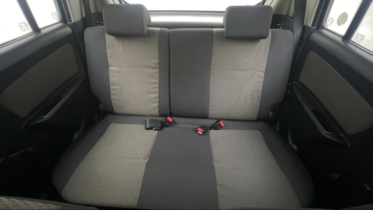 Used 2013 Maruti Suzuki Wagon R LXI Petrol Manual interior REAR SEAT CONDITION VIEW