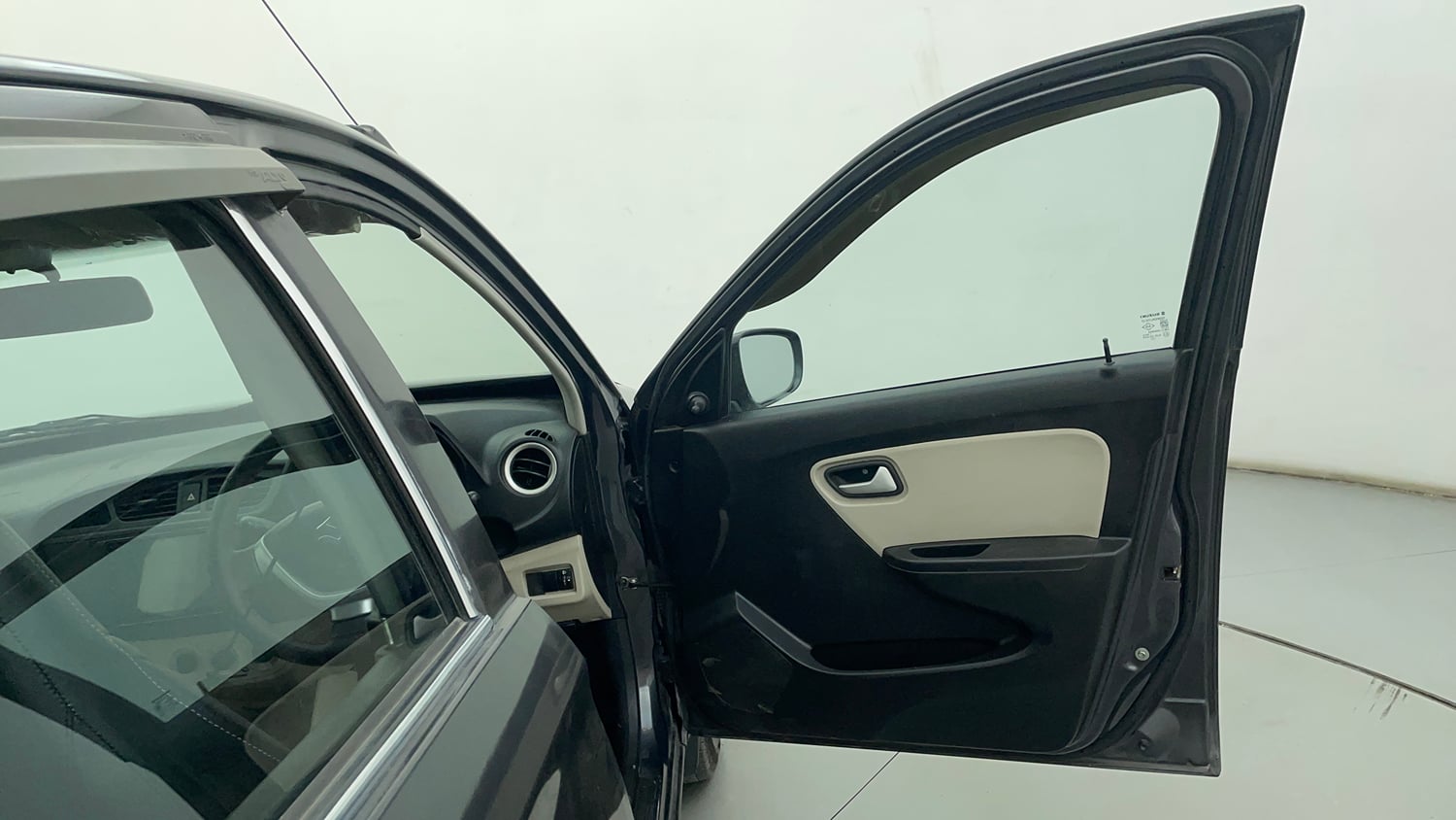 Used 2022 Maruti Suzuki Alto 800 VXi Petrol Manual interior RIGHT FRONT DOOR OPEN VIEW