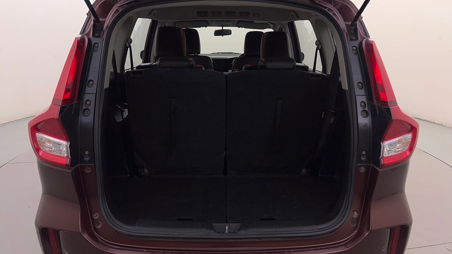 Used 2021 Maruti Suzuki XL6 Alpha MT Petrol Petrol Manual interior DICKY INSIDE VIEW