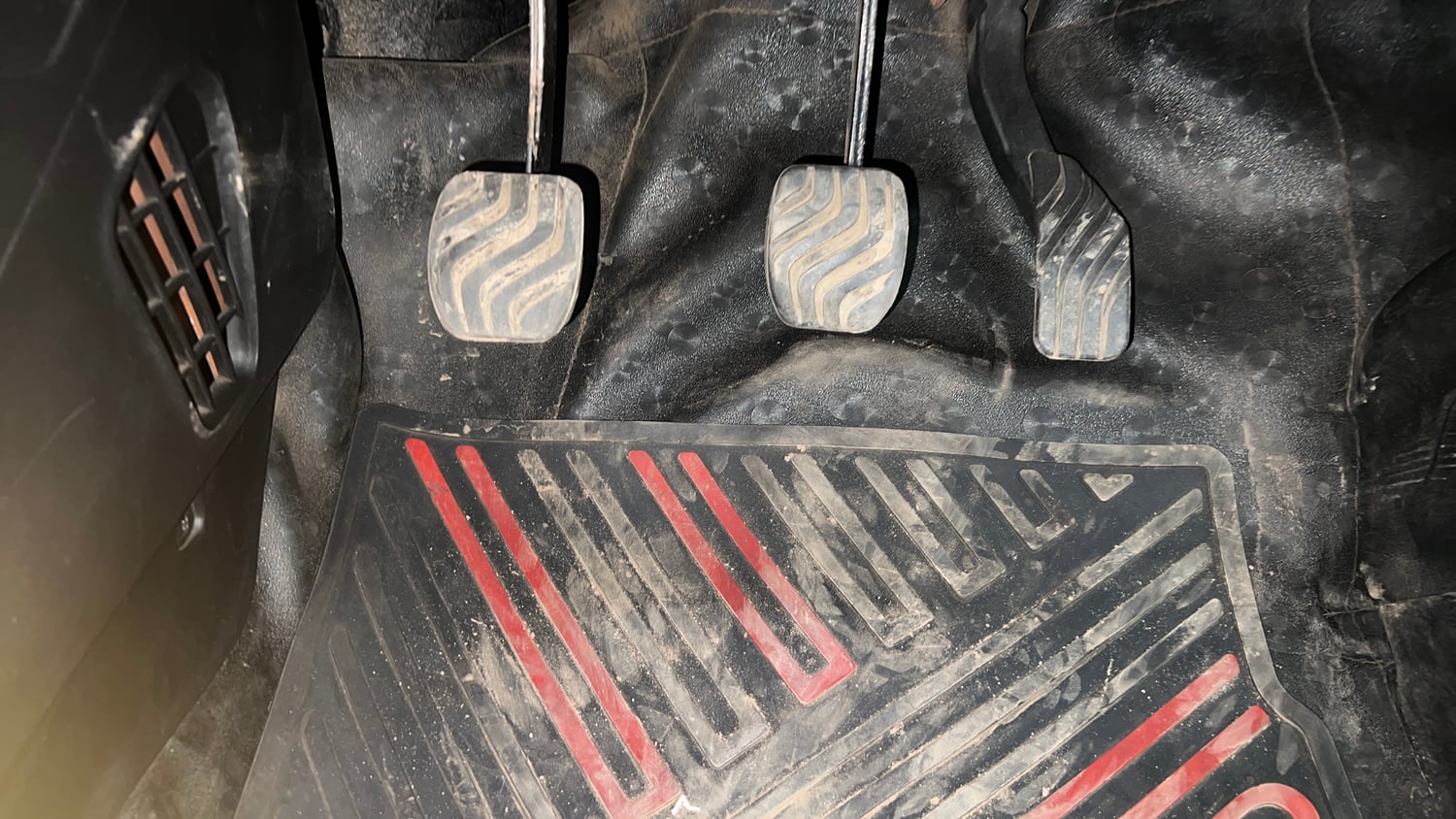 Used 2021 Renault Kwid CLIMBER 1.0 Opt Petrol Manual interior PEDALS VIEW