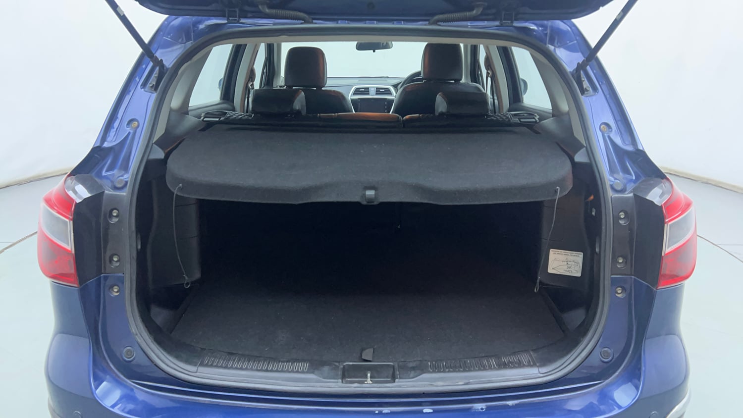 Used 2018 Maruti Suzuki S-Cross Zeta 1.3 Diesel Manual interior DICKY INSIDE VIEW