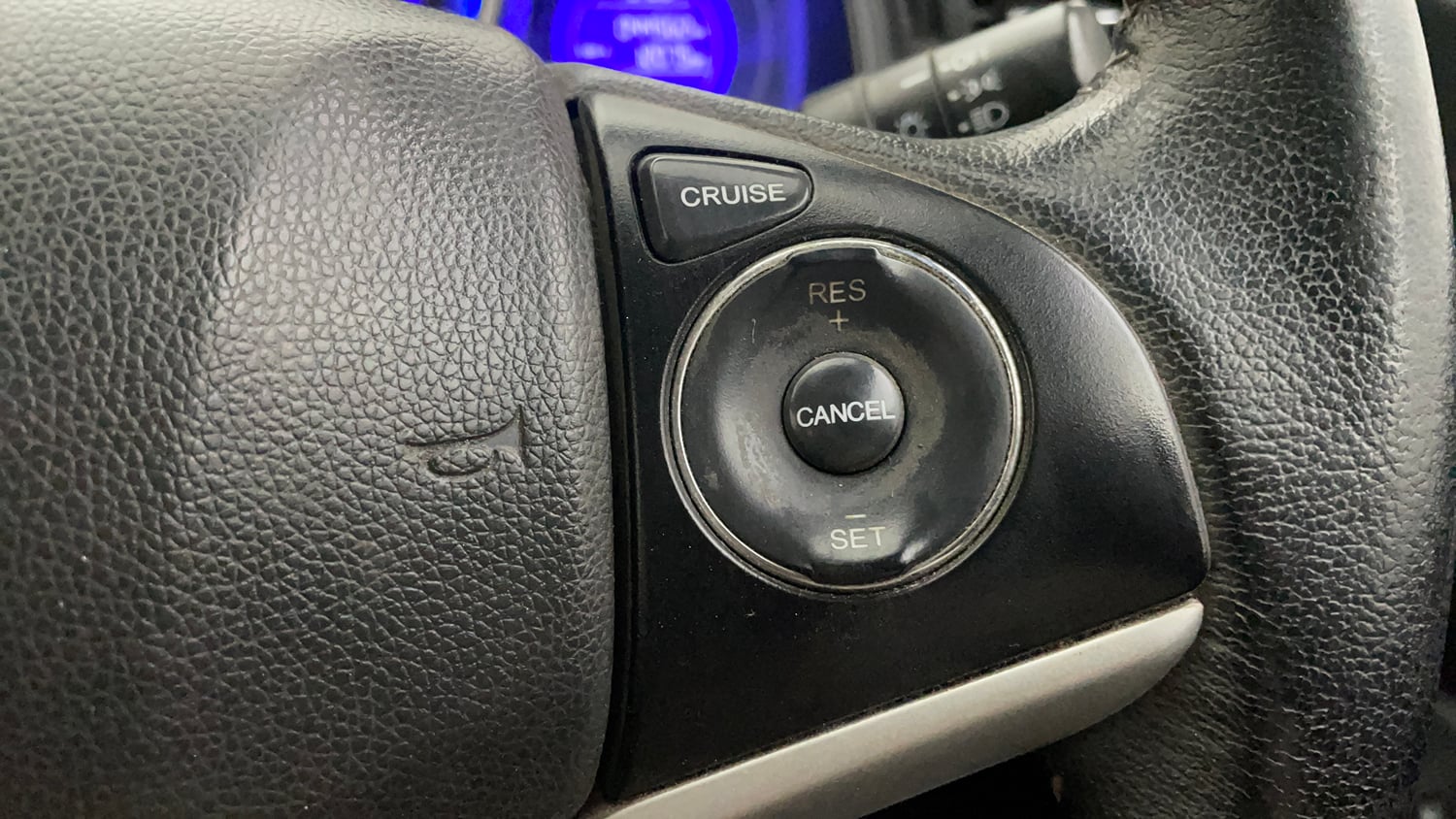 Used 2021 Honda WR-V VX MT Petrol Petrol Manual top_features Cruise control