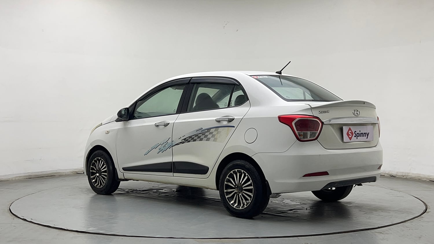 Used 2017 Hyundai Xcent Base ABS 1.2 Petrol Manual exterior LEFT REAR CORNER VIEW