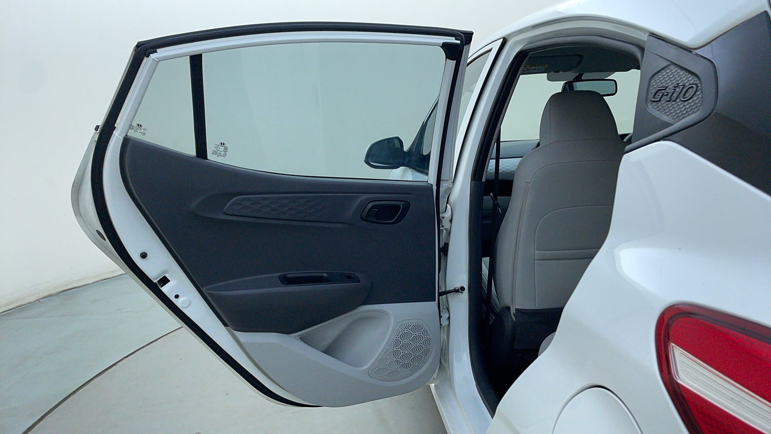 Used 2022 Hyundai Grand i10 Nios Magna 1.2 Kappa VTVT Petrol Manual interior LEFT REAR DOOR OPEN VIEW