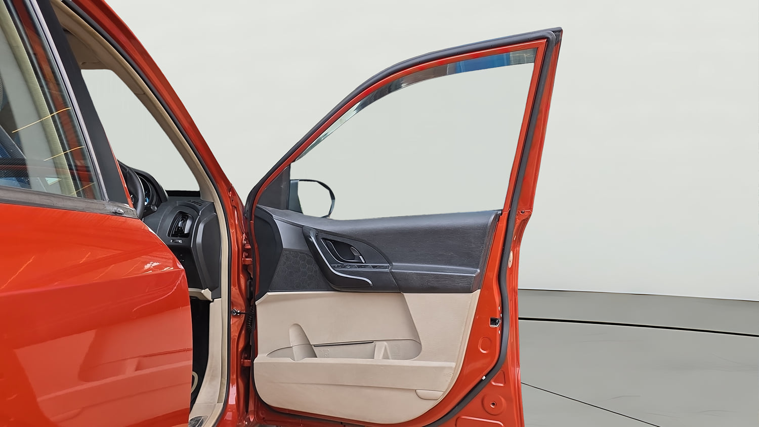 Used 2017 Mahindra XUV500 W4 Diesel Manual interior RIGHT FRONT DOOR OPEN VIEW