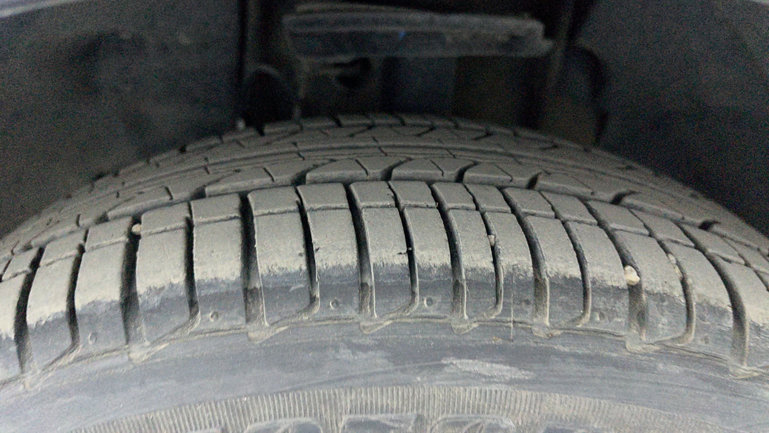 Used 2021 Tata Tiago XZ Plus Petrol Manual tyres LEFT FRONT TYRE TREAD VIEW