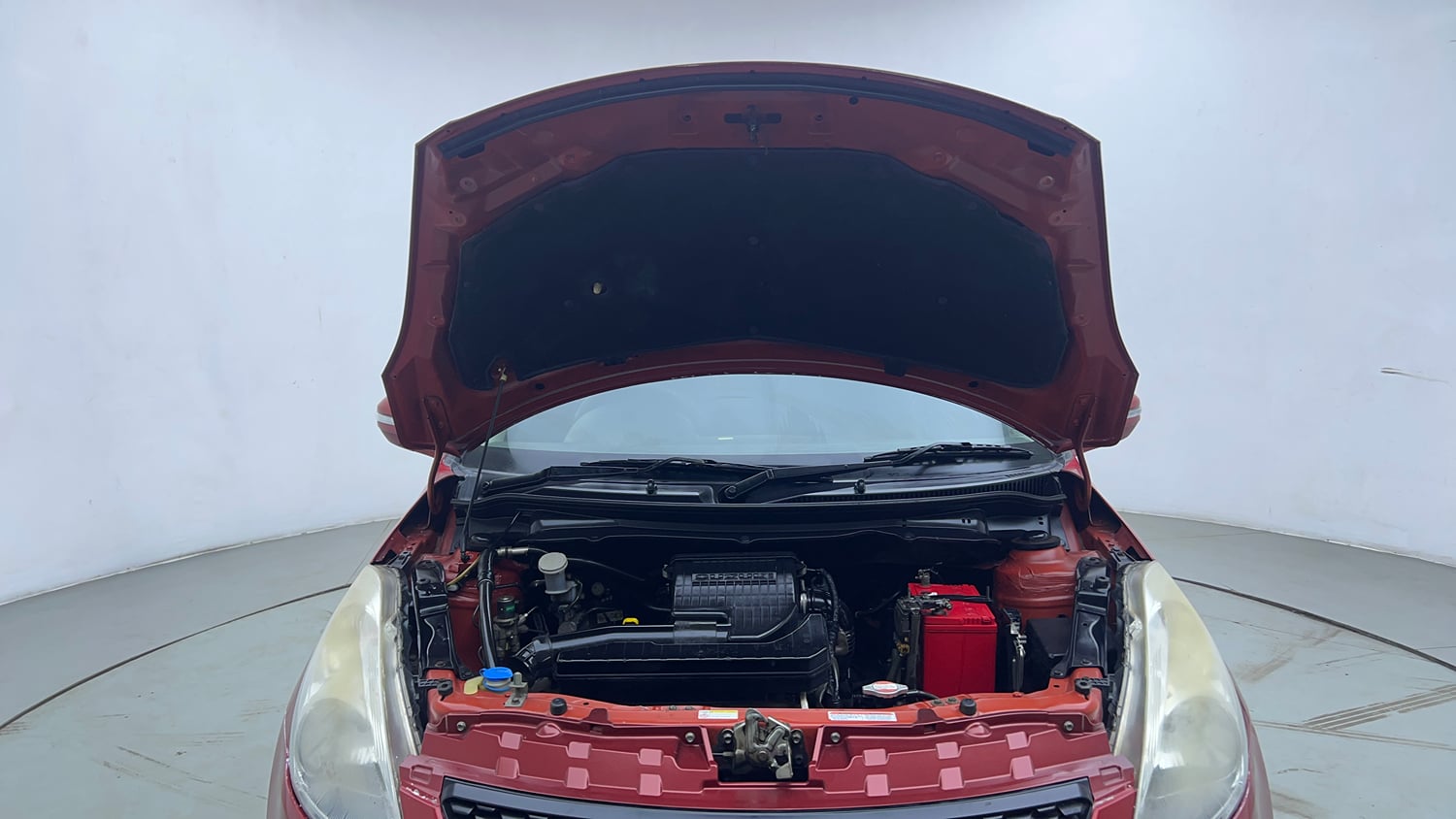 Used 2014 Maruti Suzuki Swift VXi Petrol Manual engine ENGINE & BONNET OPEN FRONT VIEW