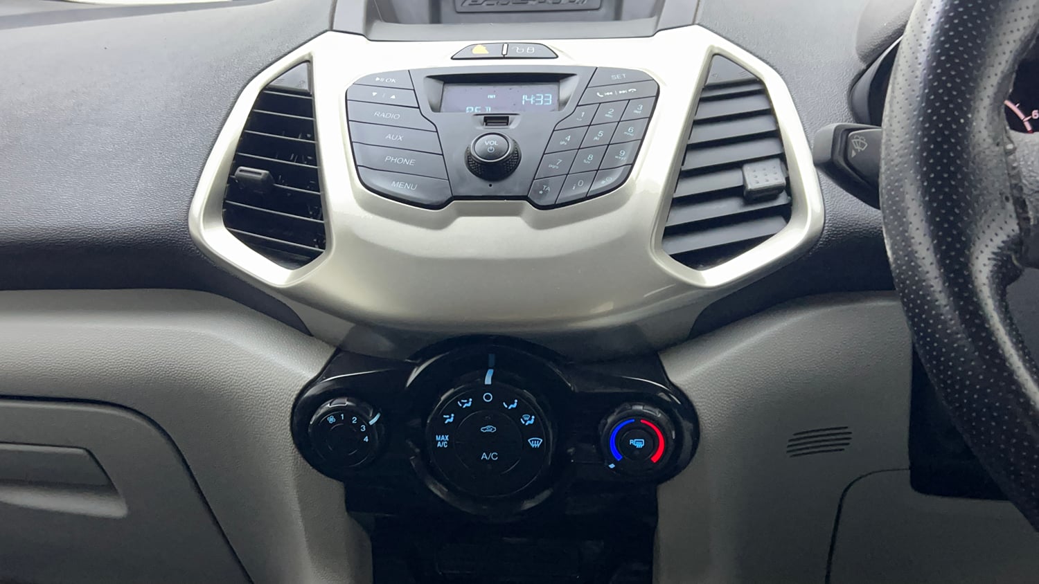 Used 2016 Ford EcoSport Trend 1.5L Ti-VCT Petrol Manual top_features Integrated (in-dash) music system