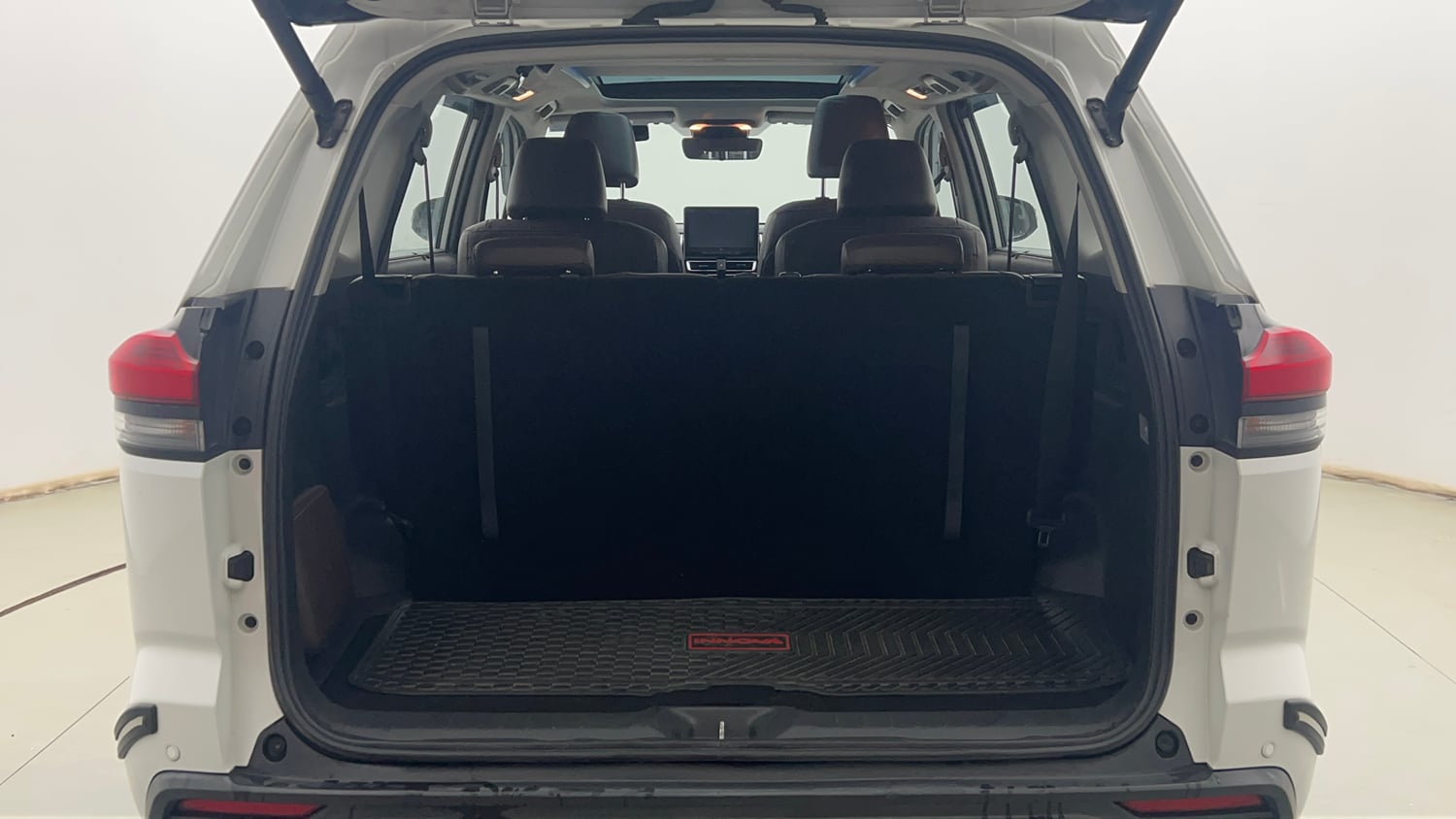 Used 2024 Toyota Innova Hycross ZX Hybrid 7 STR Hybrid Automatic interior DICKY INSIDE VIEW