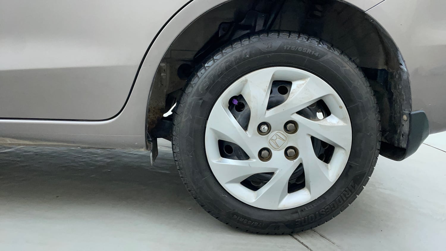 Used 2013 Honda Amaze 1.5 S i-DTEC Diesel Manual tyres LEFT REAR TYRE RIM VIEW
