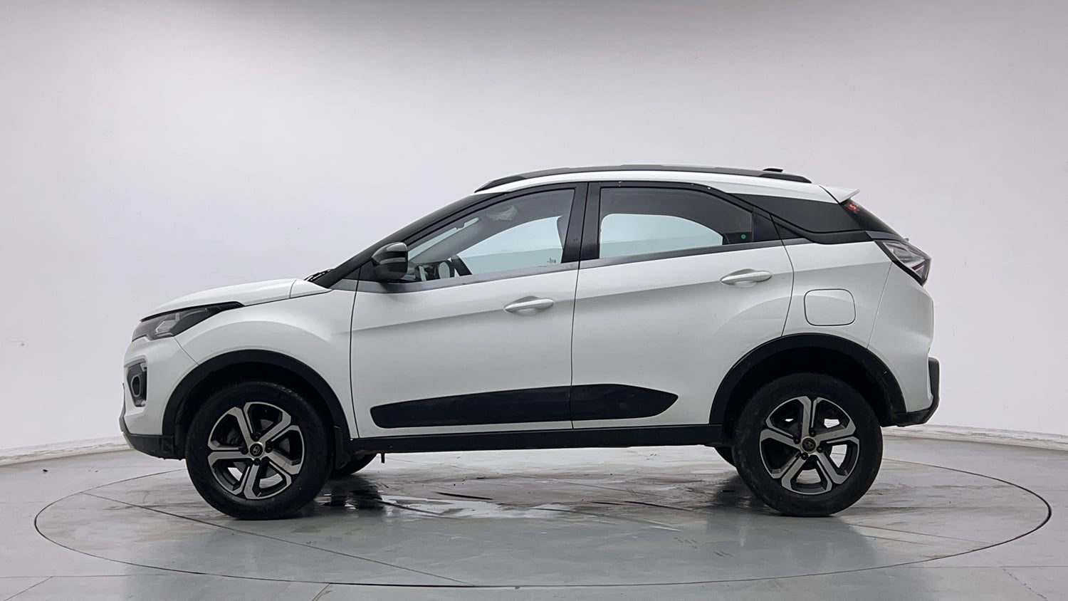 Used 2021 Tata Nexon XZA Plus Diesel Diesel Automatic exterior LEFT SIDE VIEW