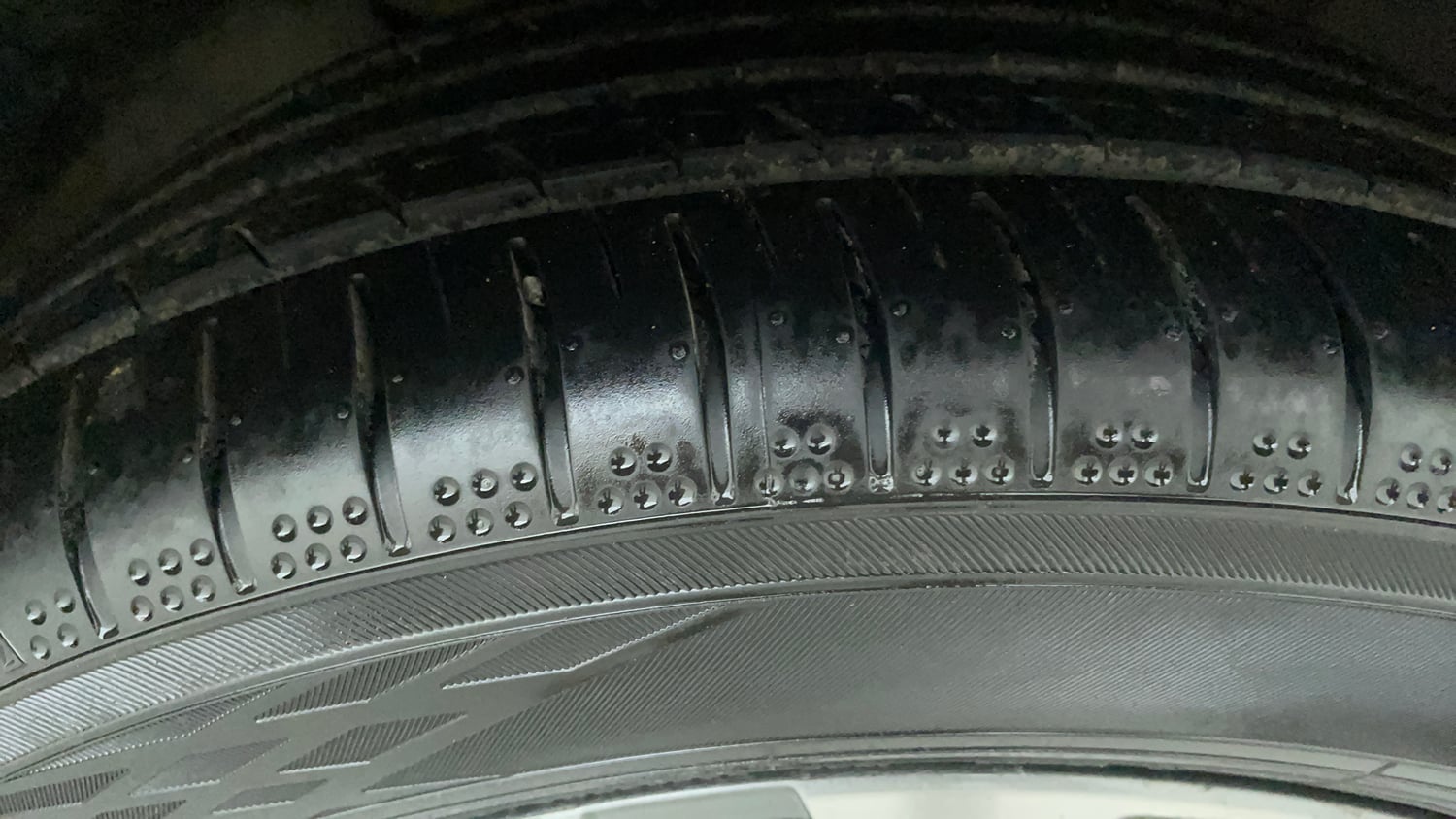 Used 2022 Tata Tigor XZ Plus Petrol Manual tyres RIGHT FRONT TYRE TREAD VIEW