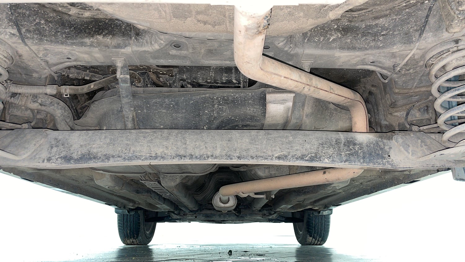 Used 2016 Hyundai Creta 1.6 SX Plus AT Petrol Petrol Automatic extra REAR UNDERBODY VIEW (TAKEN FROM REAR)