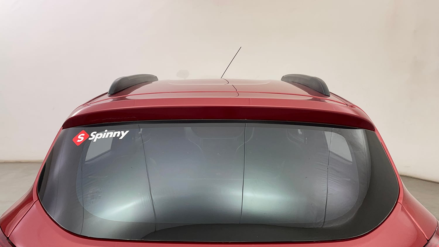 Used 2015 Renault Kwid RXT Petrol Manual exterior BACK WINDSHIELD VIEW