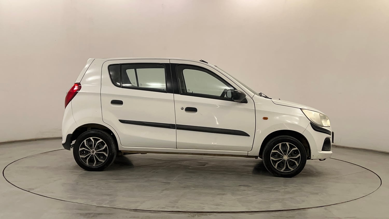 Used 2016 Maruti Suzuki Alto K10 VXi Petrol Manual exterior RIGHT SIDE VIEW