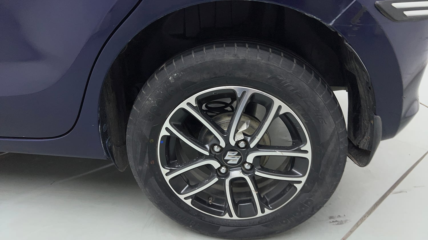 Used 2019 Maruti Suzuki Swift ZXi Plus Petrol Manual tyres LEFT REAR TYRE RIM VIEW