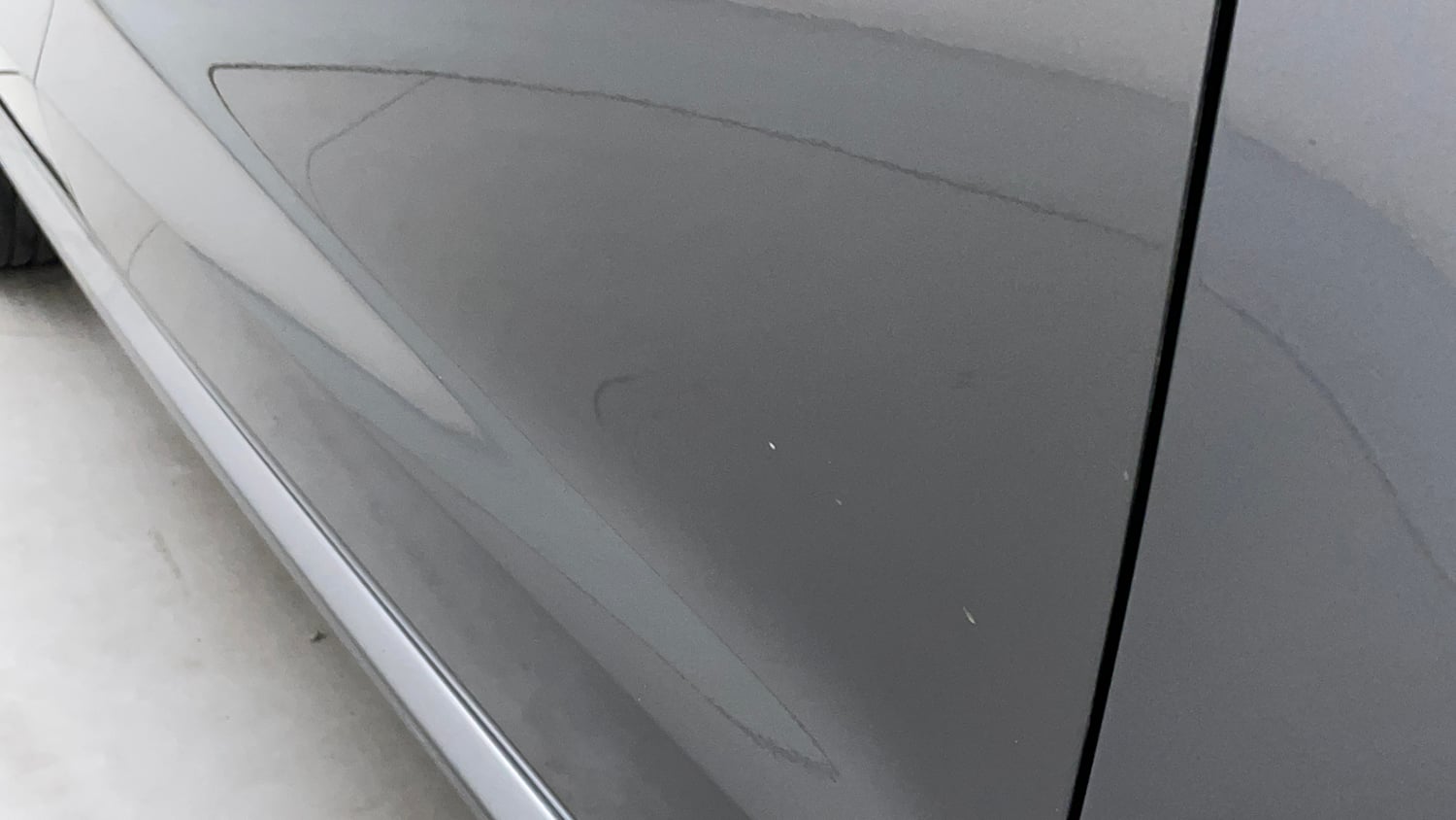 Used 2014 Volkswagen Polo Comfortline 1.2L (P) Petrol Manual dents MINOR SCRATCH