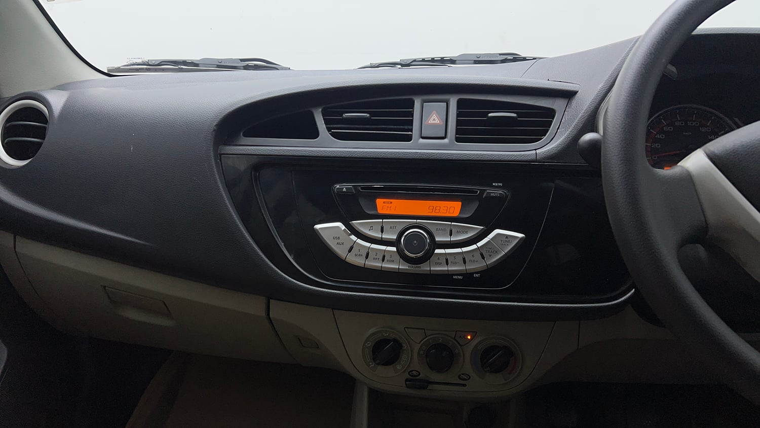 Used 2017 Maruti Suzuki Alto K10 VXi Petrol Manual top_features Integrated (in-dash) music system