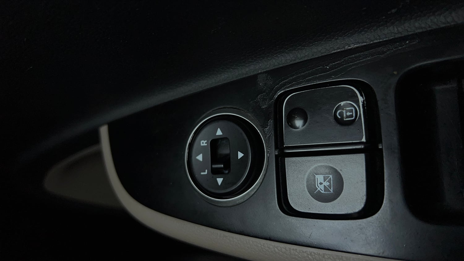 Used 2015 Hyundai Grand i10 Magna 1.2 Kappa VTVT Petrol Manual top_features Adjustable ORVM