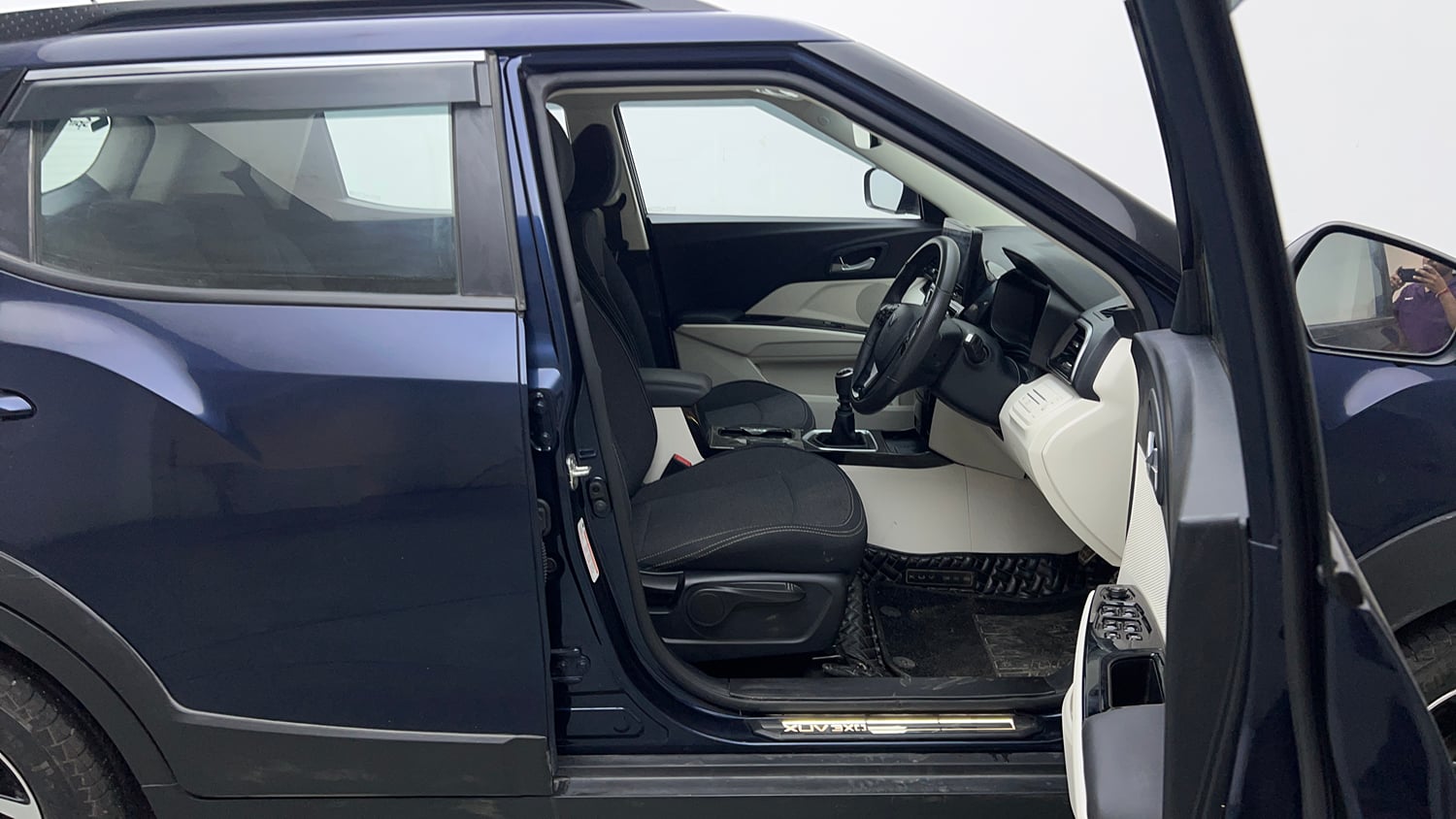 Used 2024 Mahindra XUV 3XO AX5L 1.2 Petrol Petrol Manual interior RIGHT SIDE FRONT DOOR CABIN VIEW